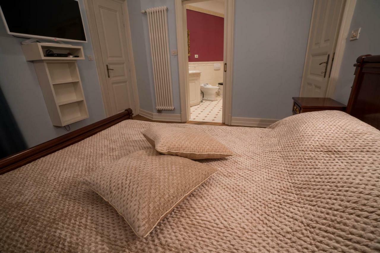 Filip'S Palace Luxurious Apartment ลูบลิยานา ภายนอก รูปภาพ