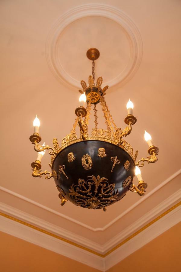 Filip'S Palace Luxurious Apartment ลูบลิยานา ภายนอก รูปภาพ