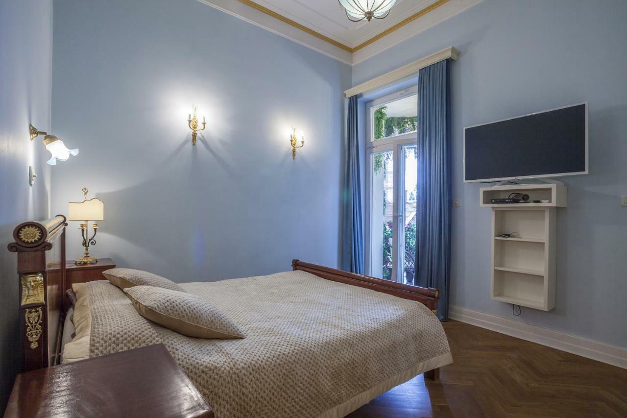 Filip'S Palace Luxurious Apartment ลูบลิยานา ภายนอก รูปภาพ