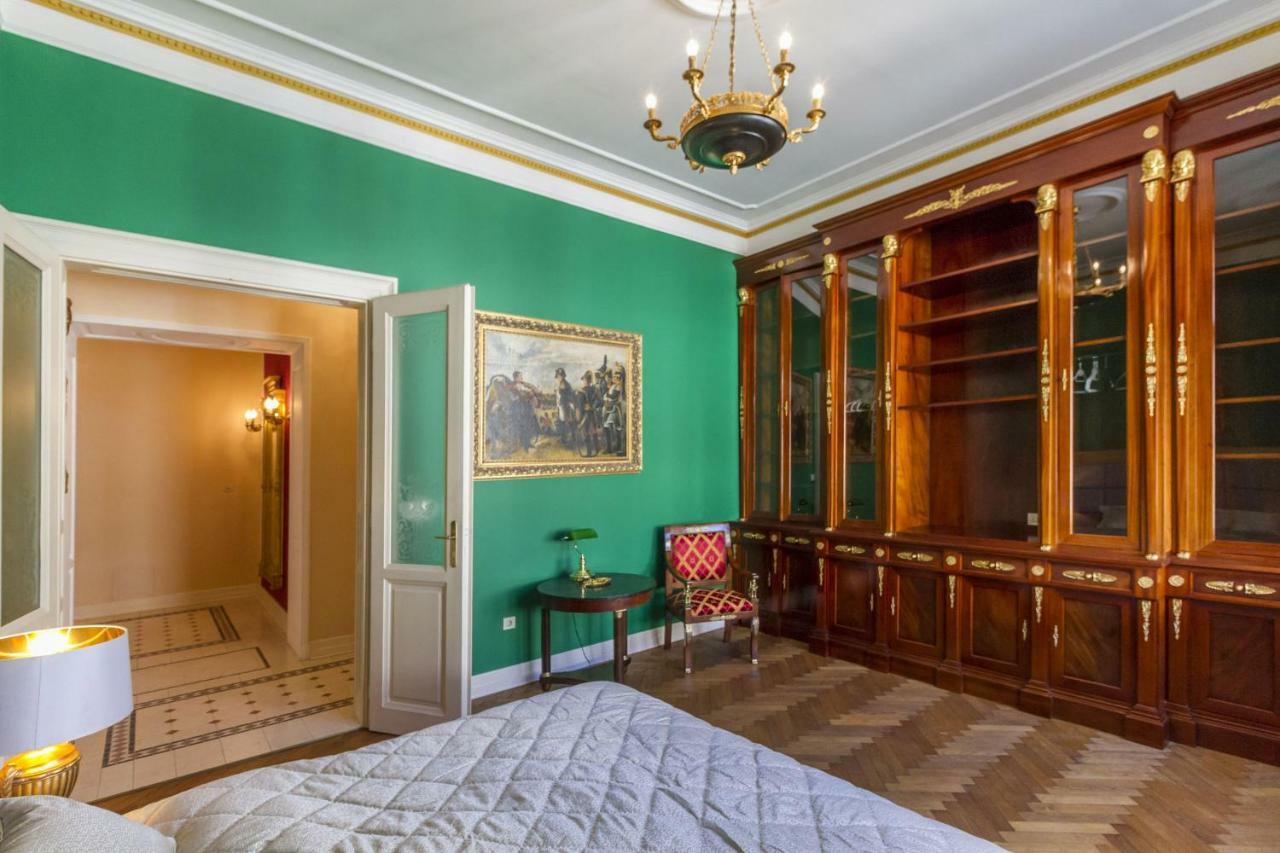 Filip'S Palace Luxurious Apartment ลูบลิยานา ภายนอก รูปภาพ
